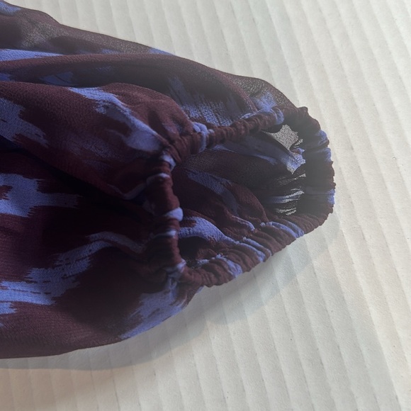 NWT Ann Taylor petite Stylish Purple & blueish Zigzag Women's Top elbow length - Picture 5 of 11